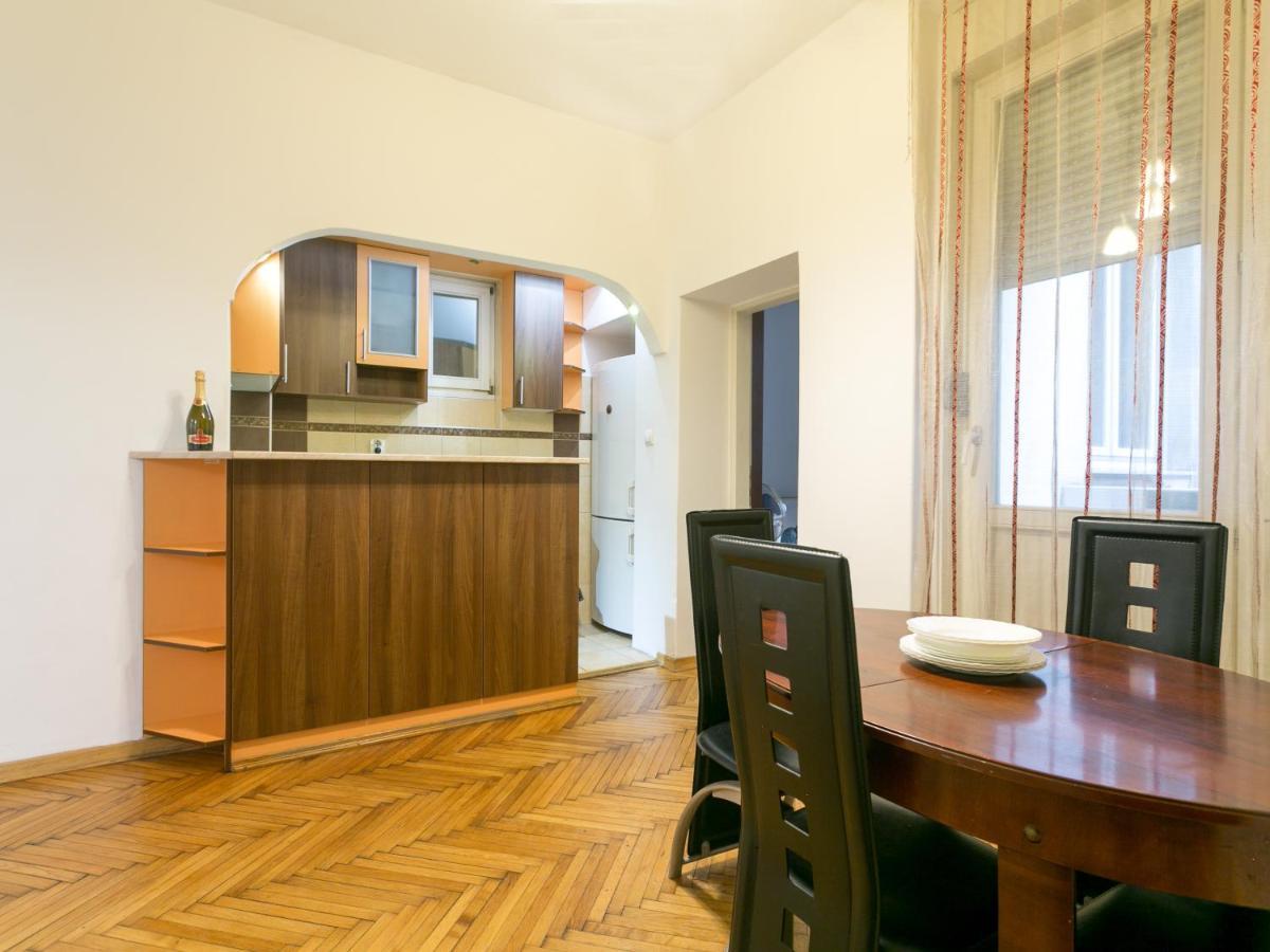 Apartment Marsal Белград Екстер'єр фото